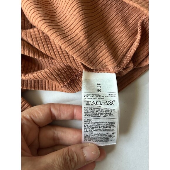 Old navy lightweight women’s turtleneck XL NWT - Picture 4 of 6